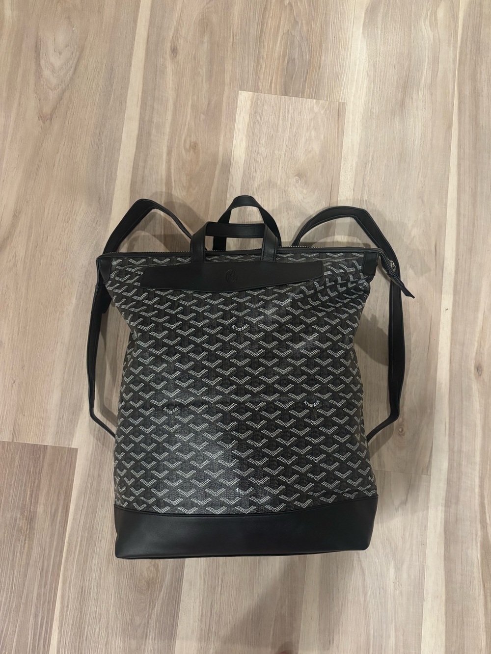 Bag - Picture 2 of 5
